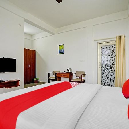 Hotel Oyo Flagship 81260 Star Lights Munnar Esterno foto