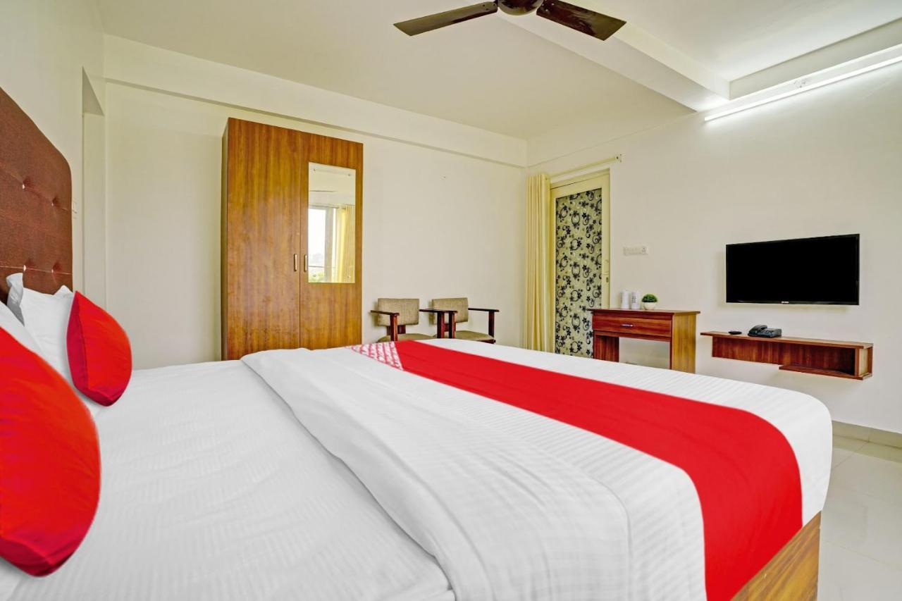 Hotel Oyo Flagship 81260 Star Lights Munnar Esterno foto
