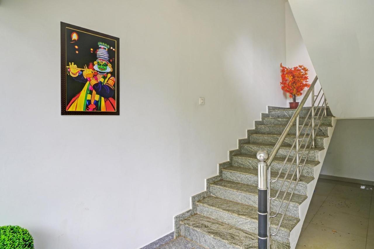 Hotel Oyo Flagship 81260 Star Lights Munnar Esterno foto