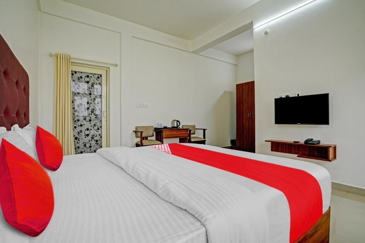 Hotel Oyo Flagship 81260 Star Lights Munnar Esterno foto